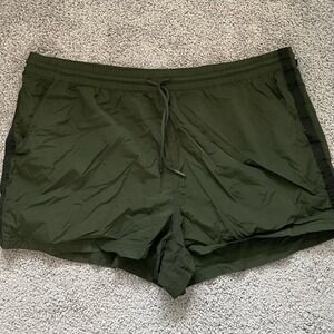 Athleta Expedition Shorts Green Casual Hiking Active Wear Womens Size 16